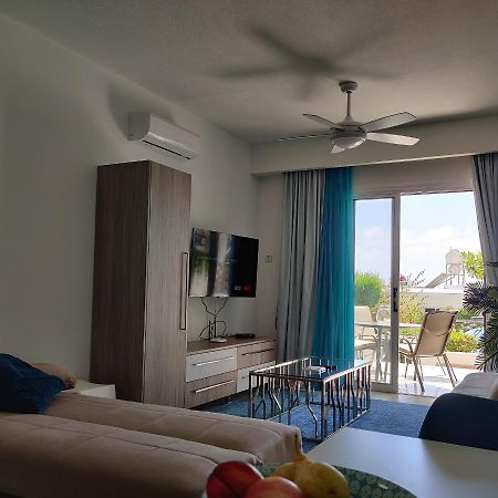 Lovely 1-Bedroom Unit @ Fabulous Location Paphos Exterior foto